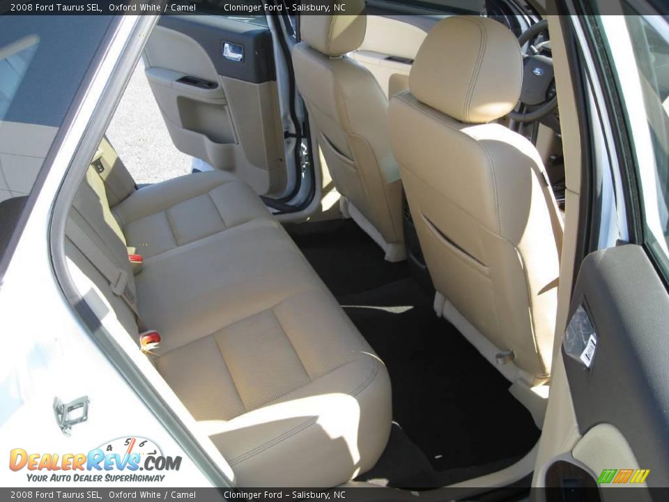 2008 Ford Taurus SEL Oxford White / Camel Photo #12