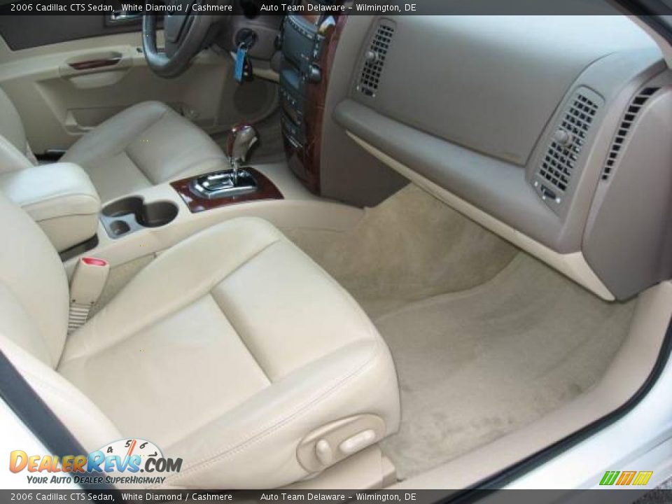 2006 Cadillac CTS Sedan White Diamond / Cashmere Photo #28