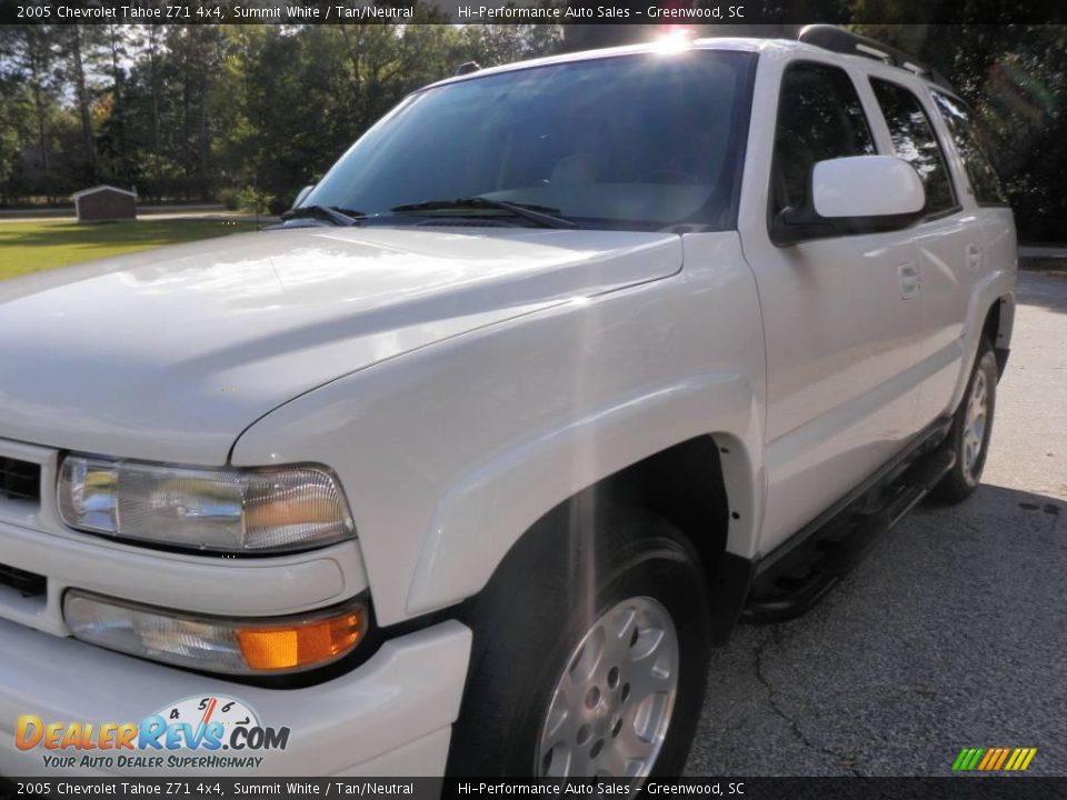 2005 Chevrolet Tahoe Z71 4x4 Summit White / Tan/Neutral Photo #12