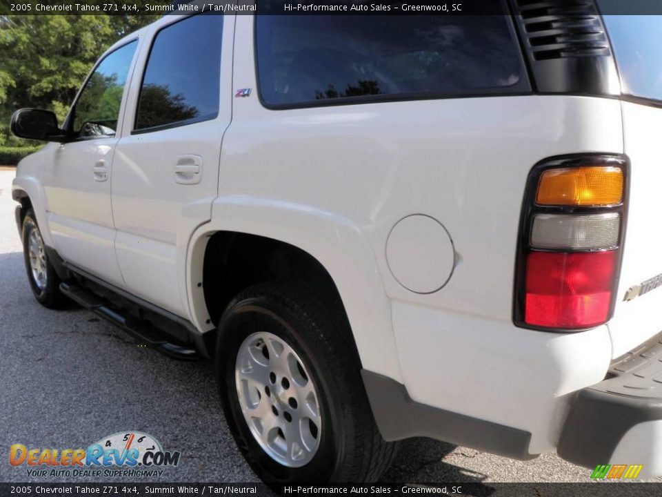 2005 Chevrolet Tahoe Z71 4x4 Summit White / Tan/Neutral Photo #16