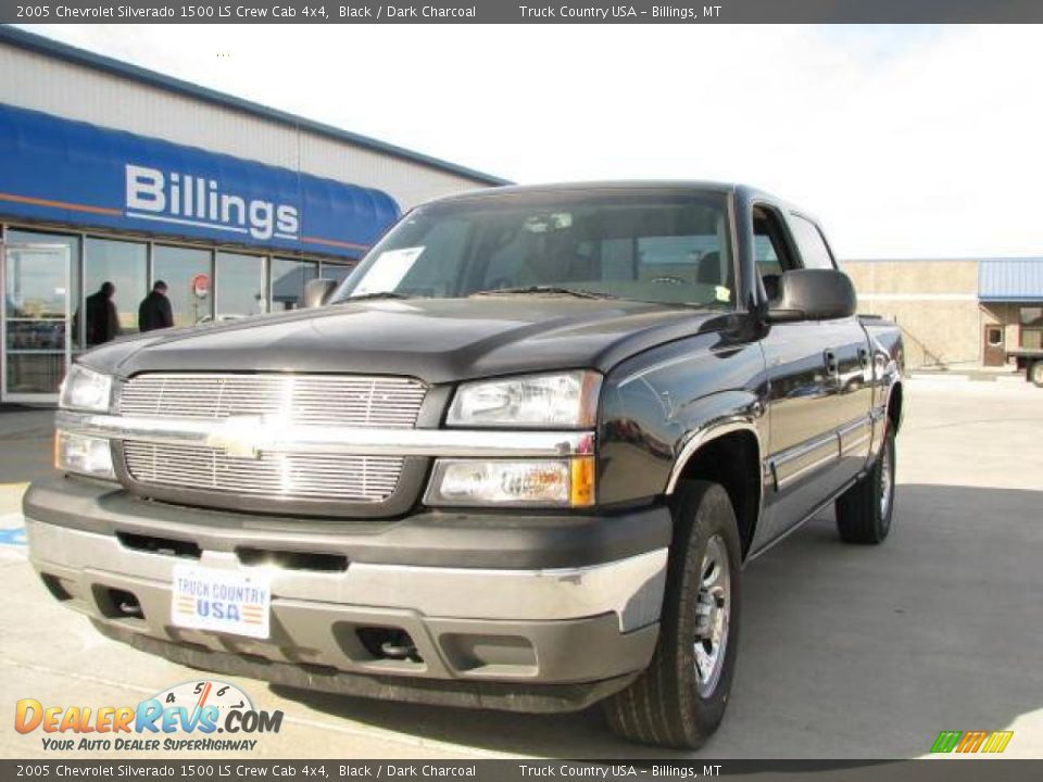 2005 Chevrolet Silverado 1500 LS Crew Cab 4x4 Black / Dark Charcoal Photo #2