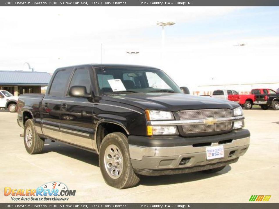 2005 Chevrolet Silverado 1500 LS Crew Cab 4x4 Black / Dark Charcoal Photo #3