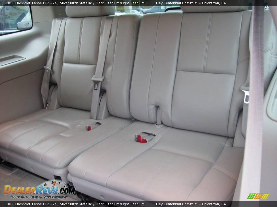 2007 Chevrolet Tahoe LTZ 4x4 Silver Birch Metallic / Dark Titanium/Light Titanium Photo #13