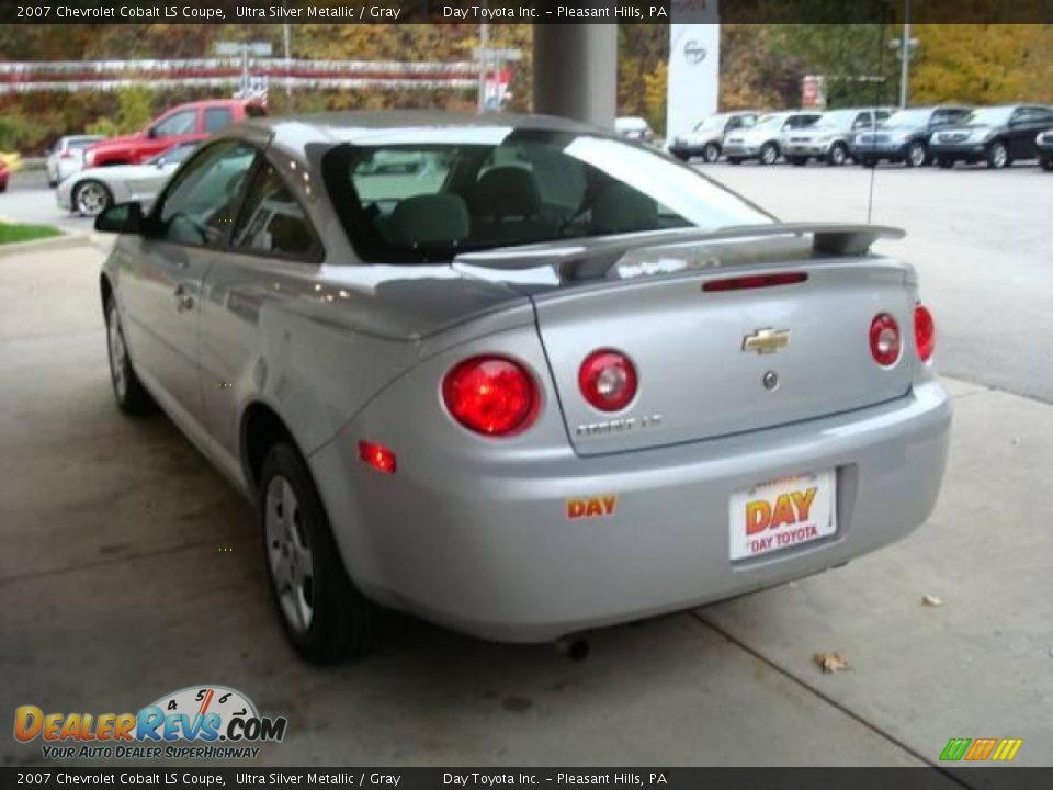 2007 Chevrolet Cobalt LS Coupe Ultra Silver Metallic / Gray Photo #4