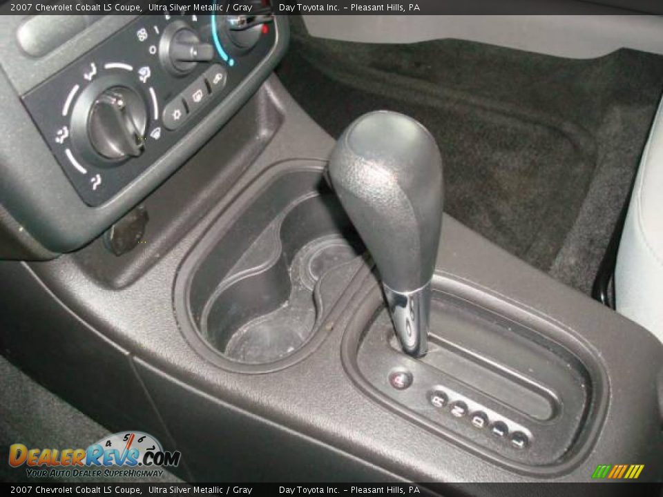 2007 Chevrolet Cobalt LS Coupe Ultra Silver Metallic / Gray Photo #12