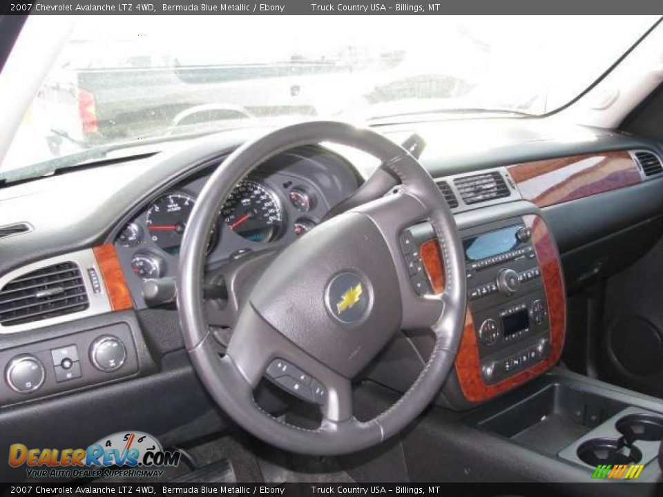 2007 Chevrolet Avalanche LTZ 4WD Bermuda Blue Metallic / Ebony Photo #11