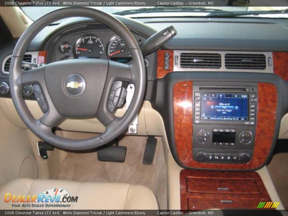 2008 Chevrolet Tahoe LTZ 4x4 White Diamond Tricoat / Light Cashmere/Ebony Photo #15