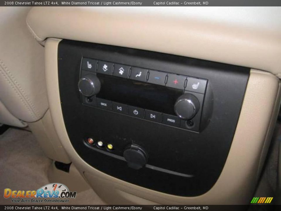 2008 Chevrolet Tahoe LTZ 4x4 White Diamond Tricoat / Light Cashmere/Ebony Photo #18