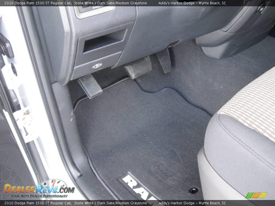 2010 Dodge Ram 1500 ST Regular Cab Stone White / Dark Slate/Medium Graystone Photo #15