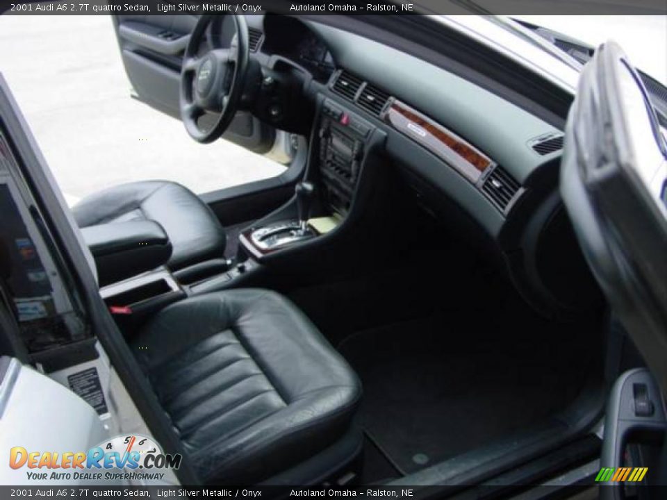 2001 Audi A6 2.7T quattro Sedan Light Silver Metallic / Onyx Photo #8