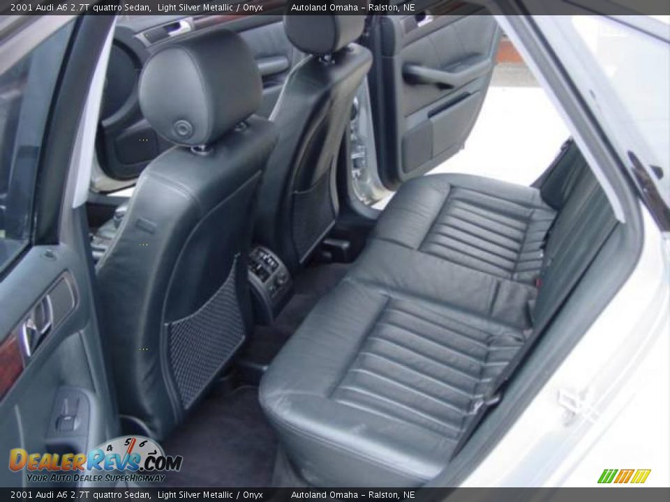 2001 Audi A6 2.7T quattro Sedan Light Silver Metallic / Onyx Photo #14