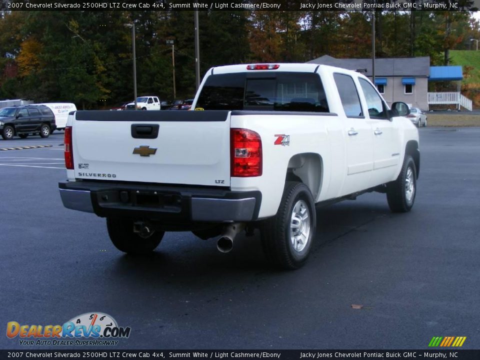 2007 Chevrolet Silverado 2500HD LTZ Crew Cab 4x4 Summit White / Light Cashmere/Ebony Photo #8