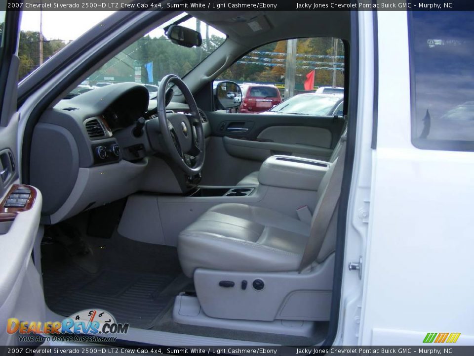 2007 Chevrolet Silverado 2500HD LTZ Crew Cab 4x4 Summit White / Light Cashmere/Ebony Photo #10