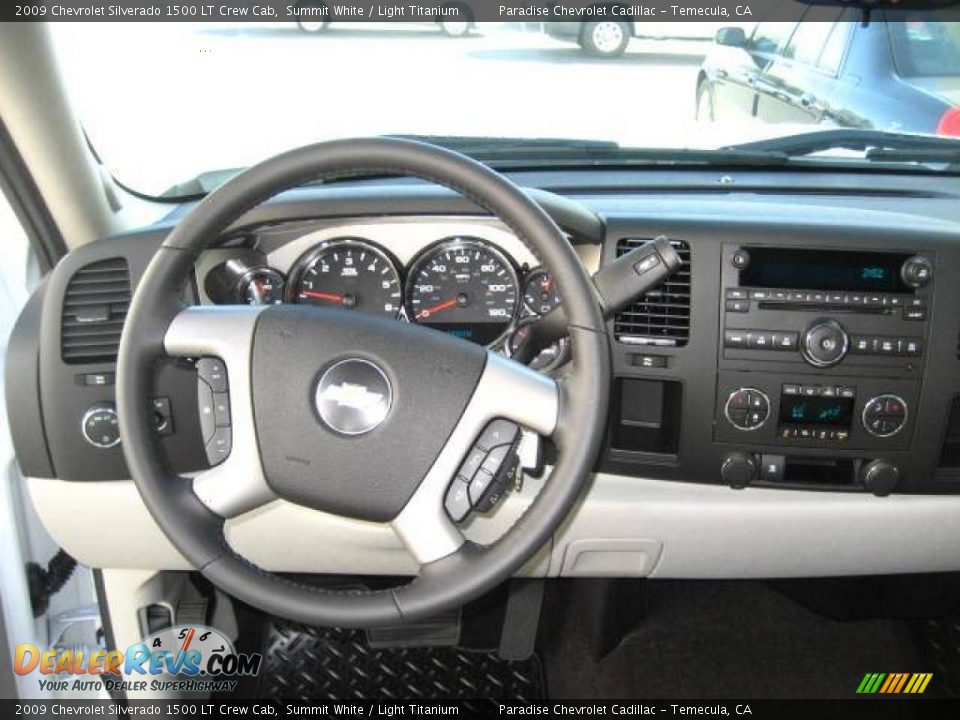 2009 Chevrolet Silverado 1500 LT Crew Cab Summit White / Light Titanium Photo #17