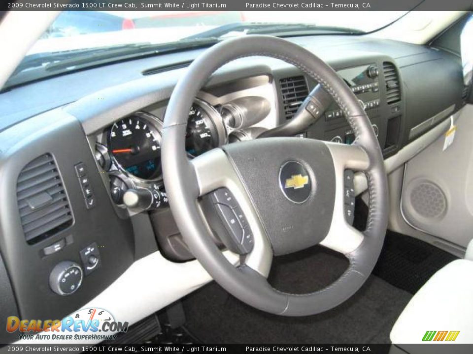 2009 Chevrolet Silverado 1500 LT Crew Cab Summit White / Light Titanium Photo #18