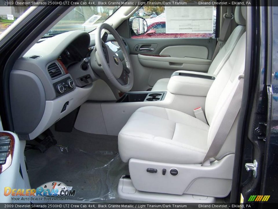 2009 Chevrolet Silverado 2500HD LTZ Crew Cab 4x4 Black Granite Metallic / Light Titanium/Dark Titanium Photo #10