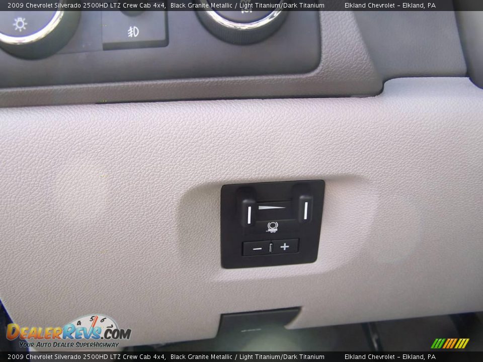 2009 Chevrolet Silverado 2500HD LTZ Crew Cab 4x4 Black Granite Metallic / Light Titanium/Dark Titanium Photo #12