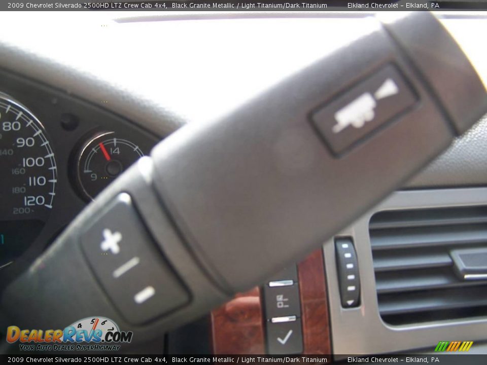 2009 Chevrolet Silverado 2500HD LTZ Crew Cab 4x4 Black Granite Metallic / Light Titanium/Dark Titanium Photo #21