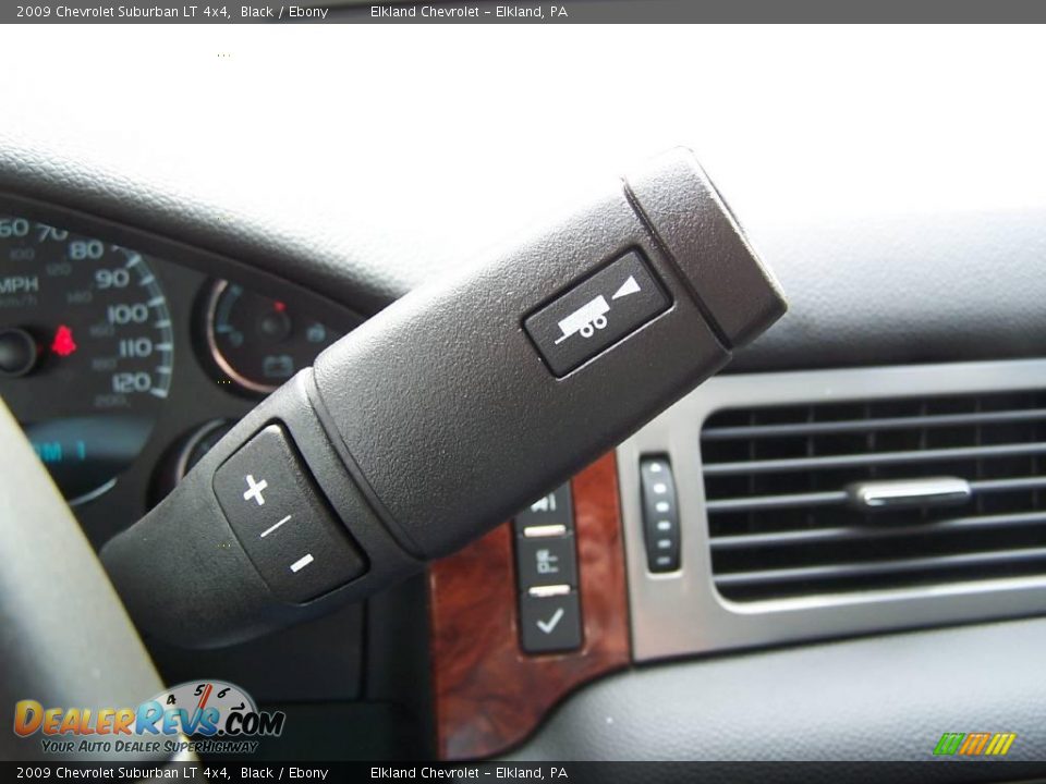 2009 Chevrolet Suburban LT 4x4 Black / Ebony Photo #28