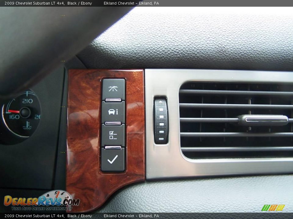 2009 Chevrolet Suburban LT 4x4 Black / Ebony Photo #29