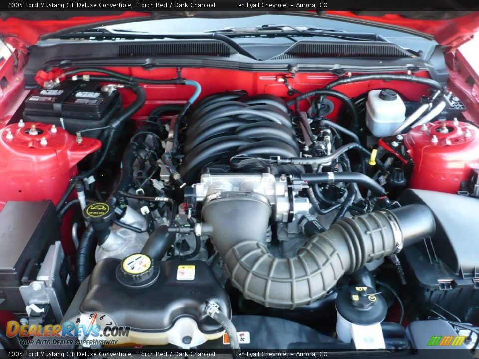 2005 Ford Mustang GT Deluxe Convertible Torch Red / Dark Charcoal Photo #20