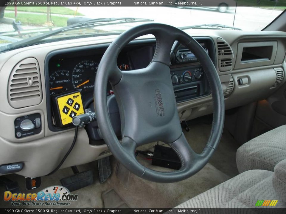 1999 GMC Sierra 2500 SL Regular Cab 4x4 Onyx Black / Graphite Photo #10