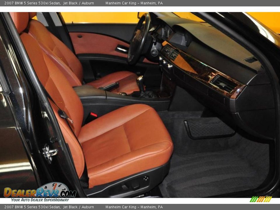 2007 BMW 5 Series 530xi Sedan Jet Black / Auburn Photo #17
