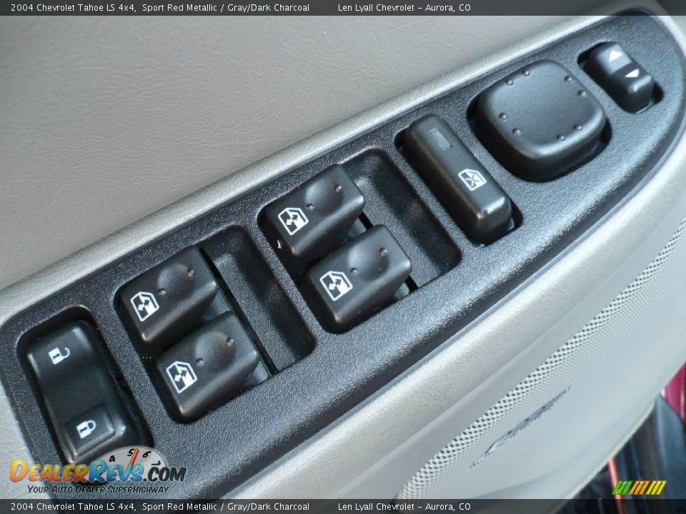 2004 Chevrolet Tahoe LS 4x4 Sport Red Metallic / Gray/Dark Charcoal Photo #8