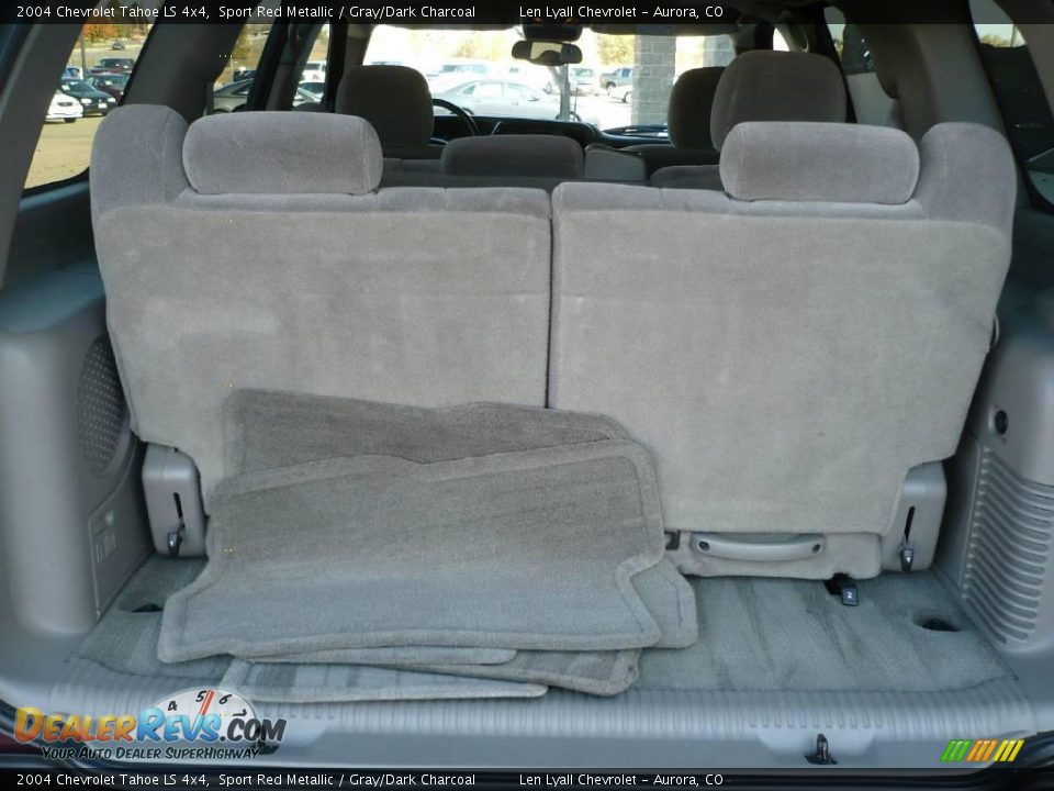 2004 Chevrolet Tahoe LS 4x4 Sport Red Metallic / Gray/Dark Charcoal Photo #12