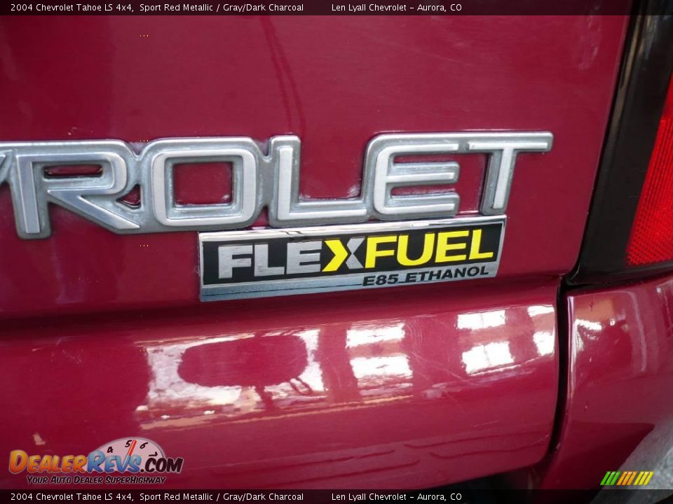 2004 Chevrolet Tahoe LS 4x4 Sport Red Metallic / Gray/Dark Charcoal Photo #15
