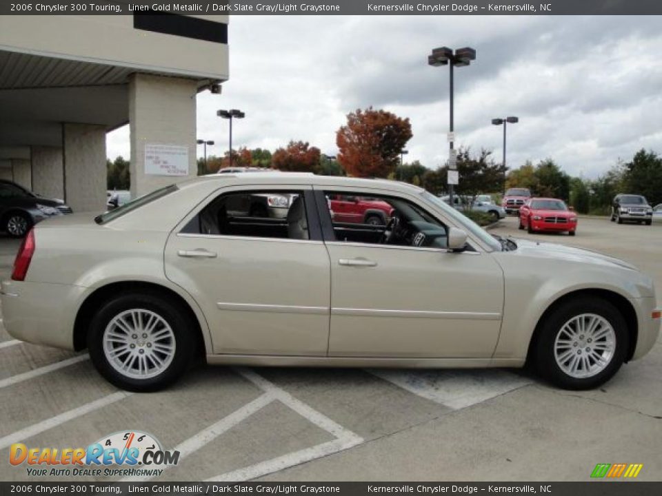 2006 Chrysler 300 Touring Linen Gold Metallic / Dark Slate Gray/Light Graystone Photo #3