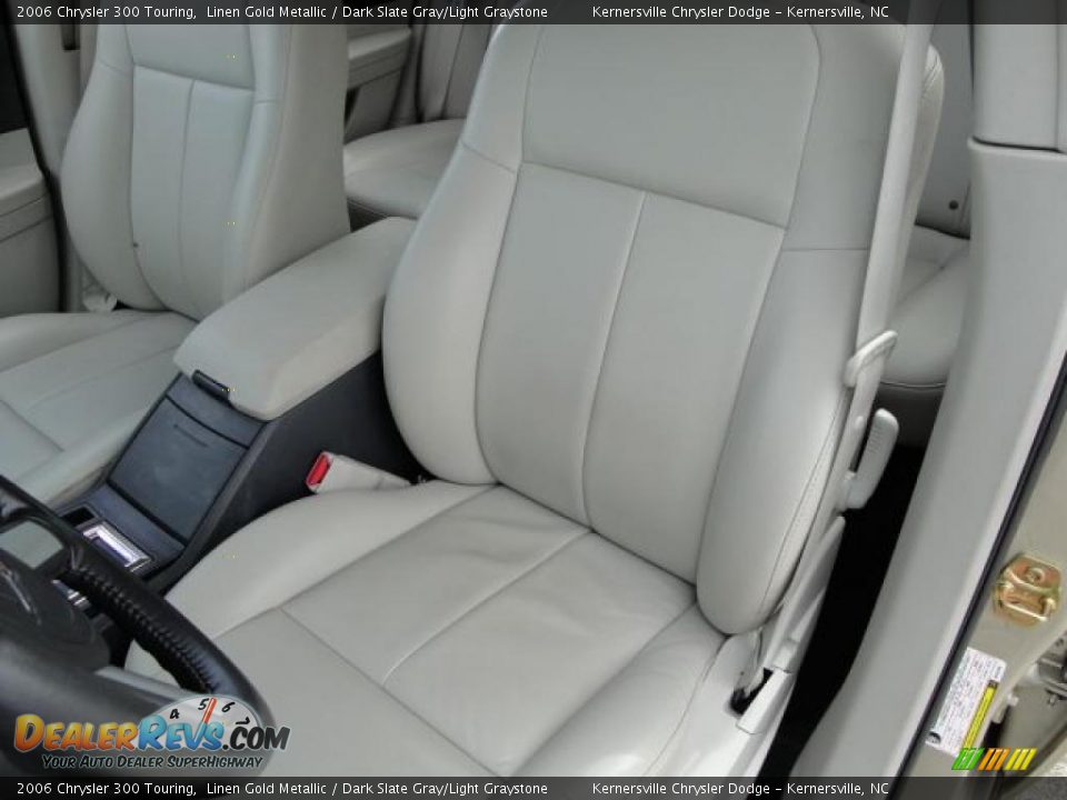 2006 Chrysler 300 Touring Linen Gold Metallic / Dark Slate Gray/Light Graystone Photo #13