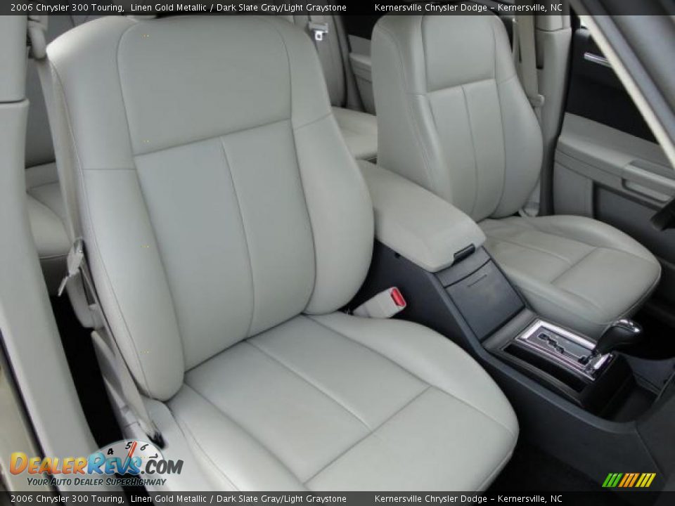 2006 Chrysler 300 Touring Linen Gold Metallic / Dark Slate Gray/Light Graystone Photo #20
