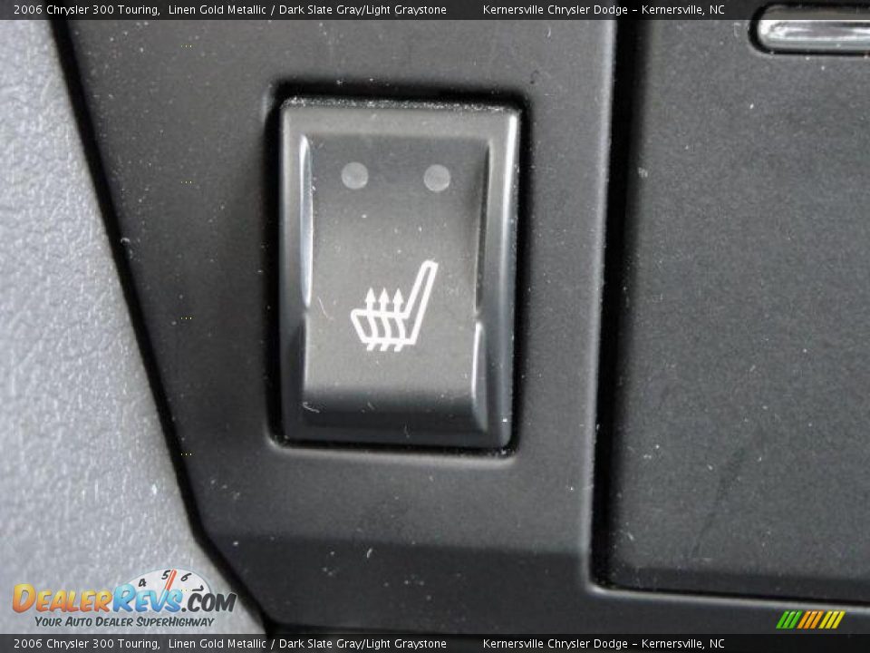 2006 Chrysler 300 Touring Linen Gold Metallic / Dark Slate Gray/Light Graystone Photo #27