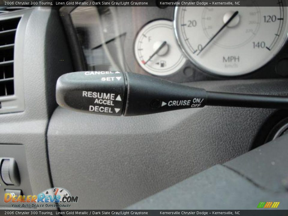2006 Chrysler 300 Touring Linen Gold Metallic / Dark Slate Gray/Light Graystone Photo #30