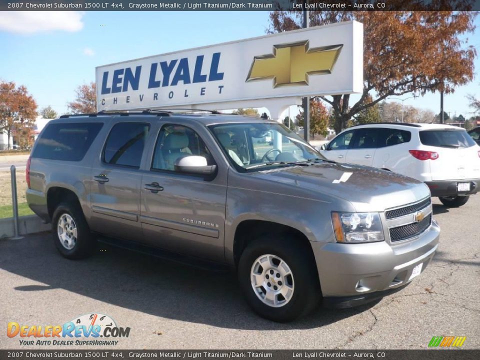 2007 Chevrolet Suburban 1500 LT 4x4 Graystone Metallic / Light Titanium/Dark Titanium Photo #1