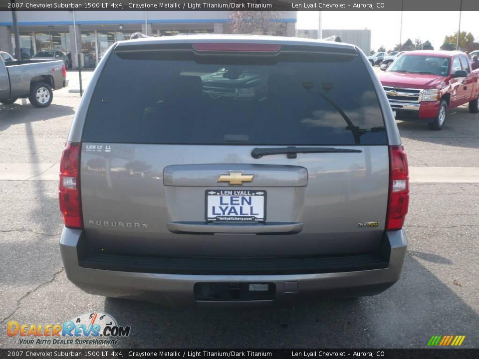 2007 Chevrolet Suburban 1500 LT 4x4 Graystone Metallic / Light Titanium/Dark Titanium Photo #5