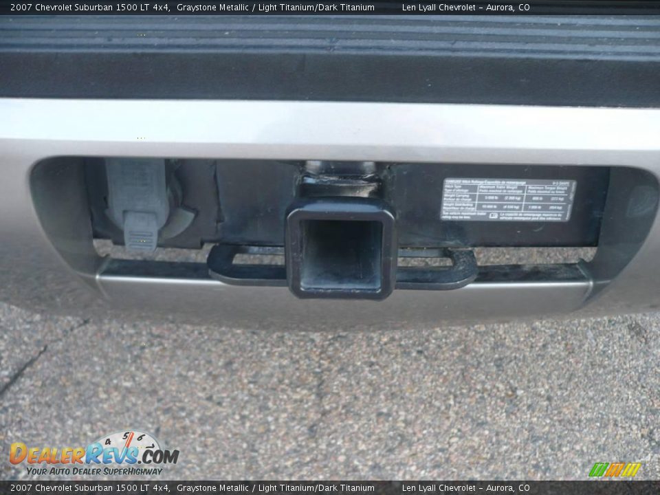 2007 Chevrolet Suburban 1500 LT 4x4 Graystone Metallic / Light Titanium/Dark Titanium Photo #13