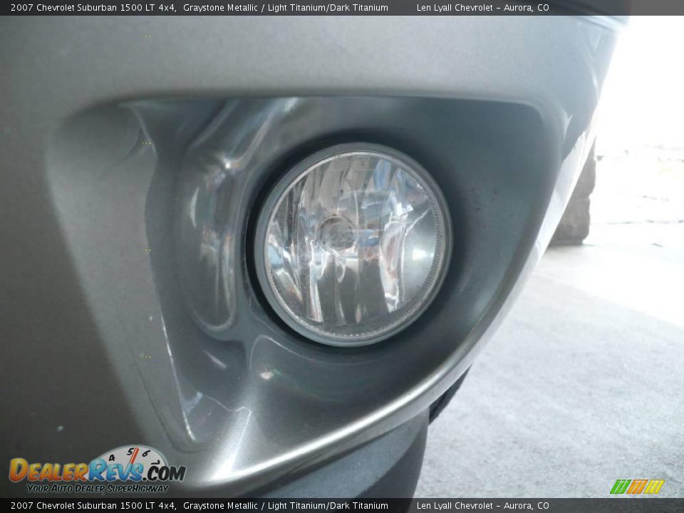 2007 Chevrolet Suburban 1500 LT 4x4 Graystone Metallic / Light Titanium/Dark Titanium Photo #25