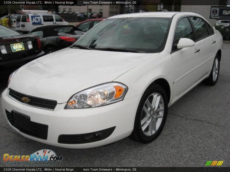 2008 Chevrolet Impala LTZ White / Neutral Beige Photo #2