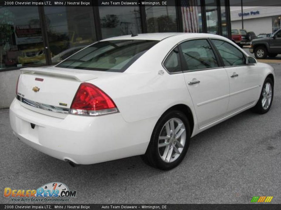 2008 Chevrolet Impala LTZ White / Neutral Beige Photo #7