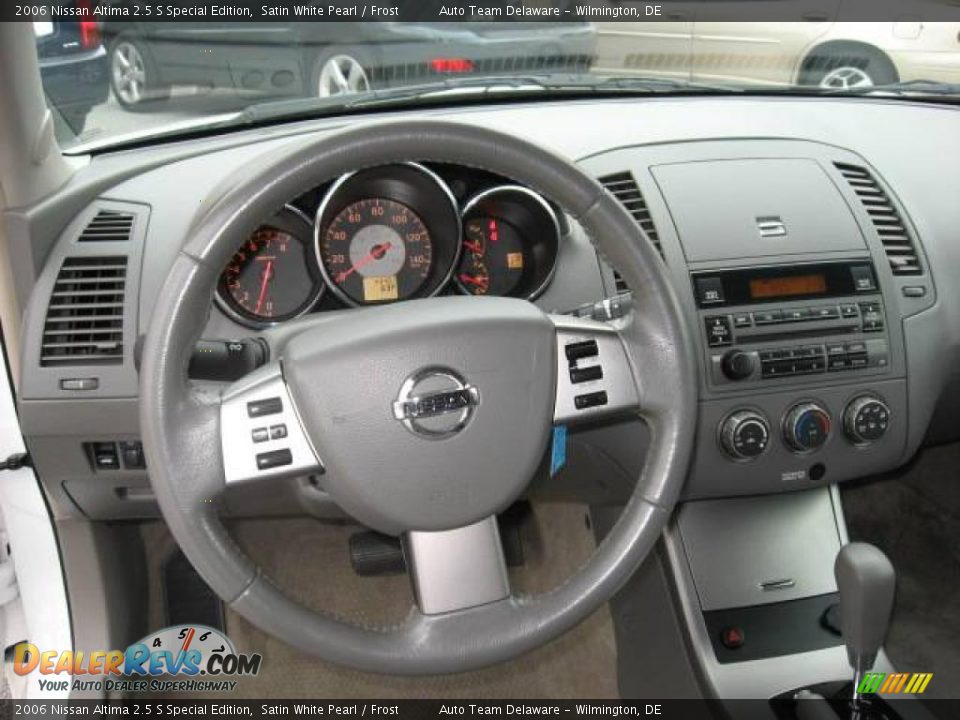 2006 Nissan Altima 2.5 S Special Edition Satin White Pearl / Frost Photo #11