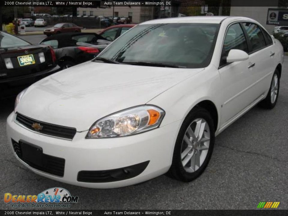 2008 Chevrolet Impala LTZ White / Neutral Beige Photo #10