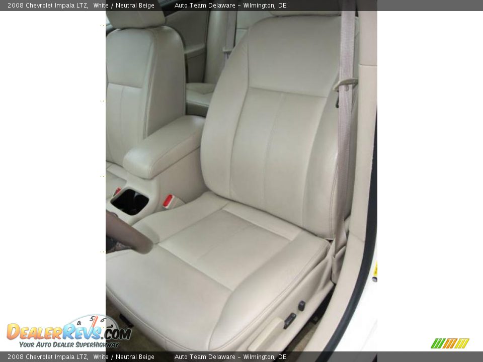 2008 Chevrolet Impala LTZ White / Neutral Beige Photo #13