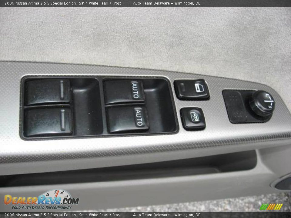 2006 Nissan Altima 2.5 S Special Edition Satin White Pearl / Frost Photo #14