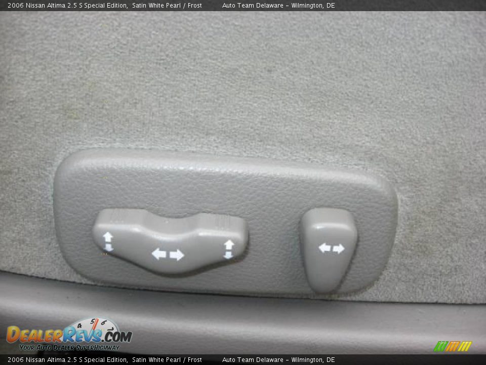 2006 Nissan Altima 2.5 S Special Edition Satin White Pearl / Frost Photo #15