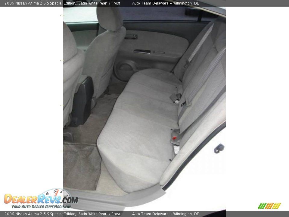 2006 Nissan Altima 2.5 S Special Edition Satin White Pearl / Frost Photo #29