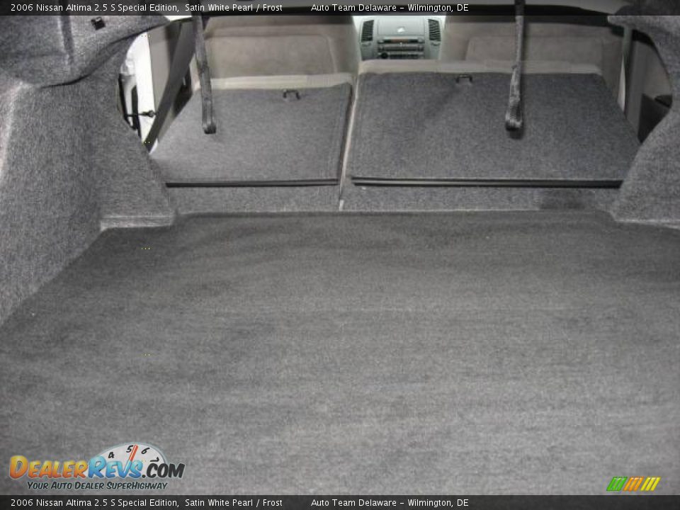 2006 Nissan Altima 2.5 S Special Edition Satin White Pearl / Frost Photo #34