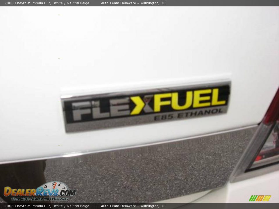 2008 Chevrolet Impala LTZ White / Neutral Beige Photo #36