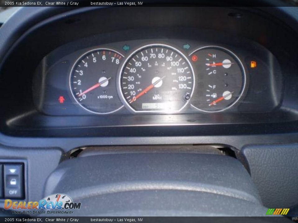 2005 Kia Sedona EX Clear White / Gray Photo #23